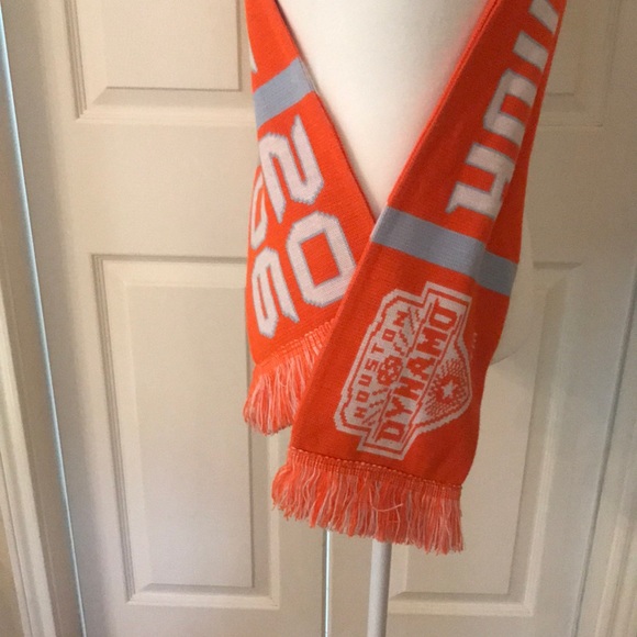 Full tilt - Picture 2 of 4